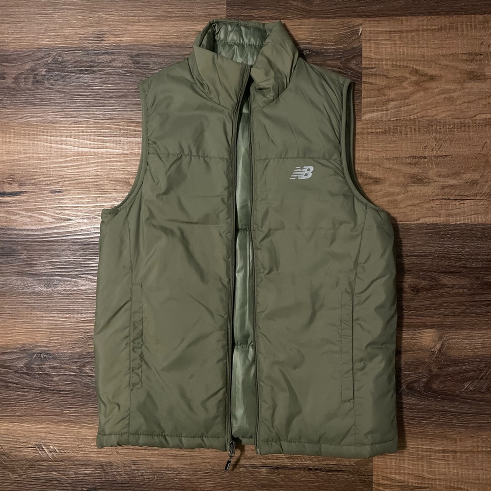 New Balance Men's Khaki Puffer Vest